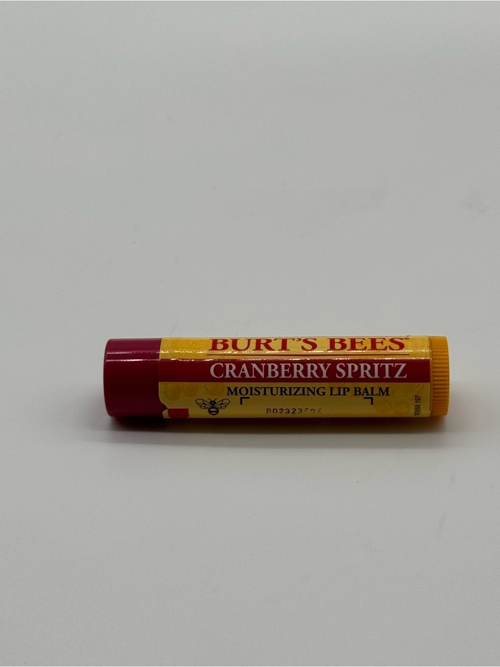 Burt's Bees 0.15oz Cranberry Spritz Moisturizing Lip Balm Holiday New